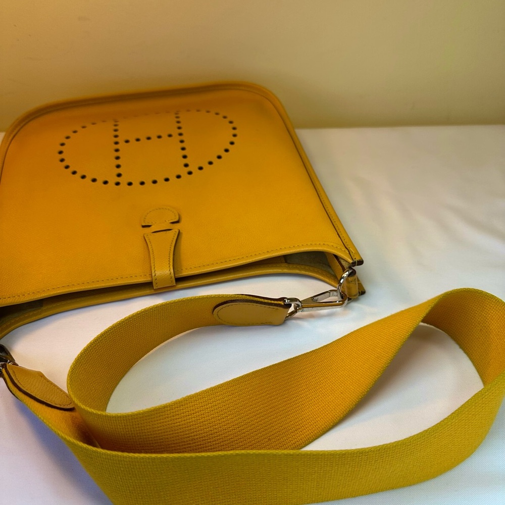 Hermes Evelyne PM Petit Modele Mustard Yellow Palladium HDW Square M 2009 COA - Picture 13 of 17